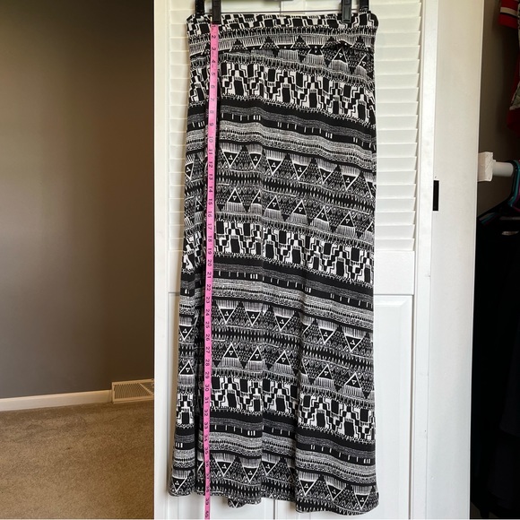 Mossimo Maxi Skirt - Picture 3 of 8